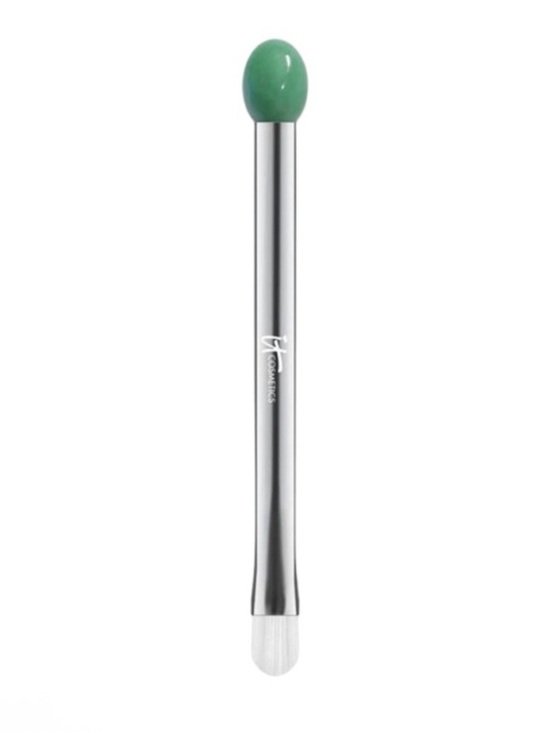 it cosmetics Other - it cosmetics Heavenly Skin 2-in-1 Tap & Smooth Brush no.706